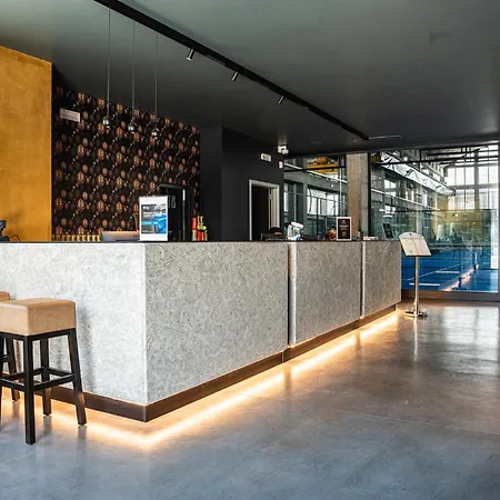 Hills Hotel 4*